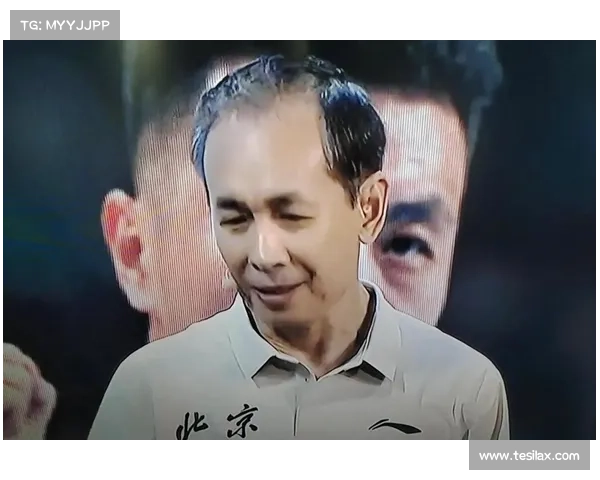 揭秘许利民与方硕边线球配合中的战术玄机与巧妙执行